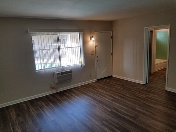 3rd image of 1030 W Olive Ave APT 10
