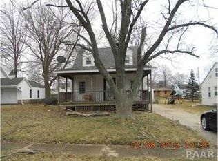 1006 E Adams St, Washington, IL 61571