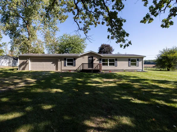 615 Lake St, Addison, MI 49220