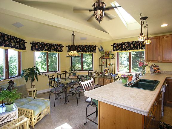 4th image of 13011 S Elaine Dr