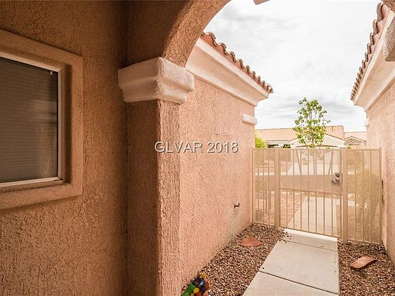 5th image of 10416 Longwood Dr