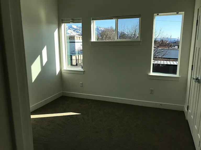 3007 S Elgin Hill Ct — Photo 7