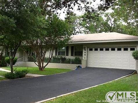 1st image of 945 Encino Dr