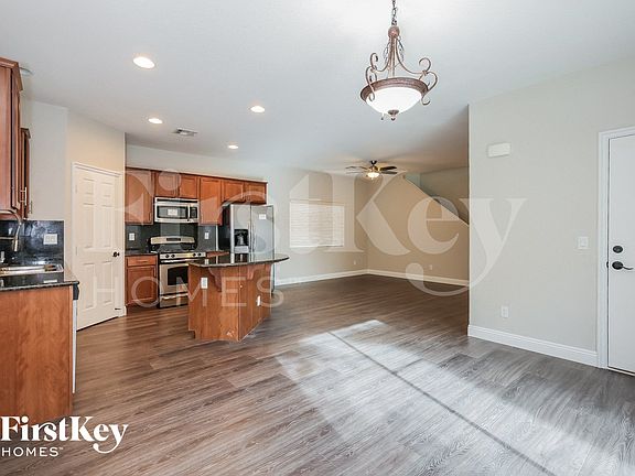 5th image of 7635 Anatolian St