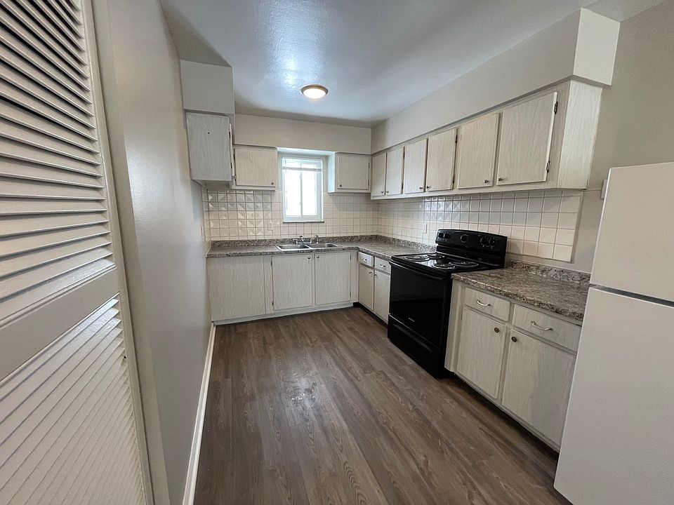 1st image of 1557 Alexandria Dr #3A