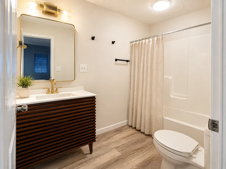 1506 Swainey Ave — Photo 14