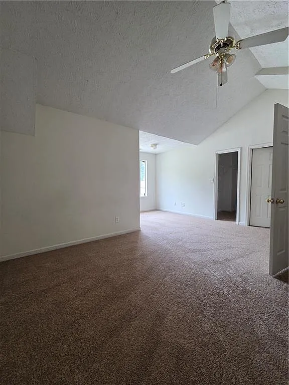 3 bed, 2.0 bath, 1188 sqft, $1,749 — Photo 3