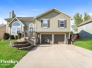7802 E 163rd Ter, Belton, MO 64012