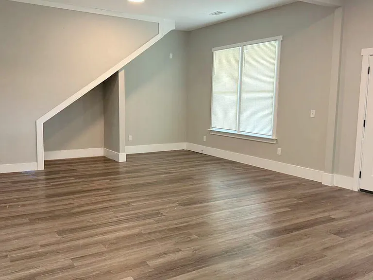 555 Paines Ave NW #3 — Photo 14