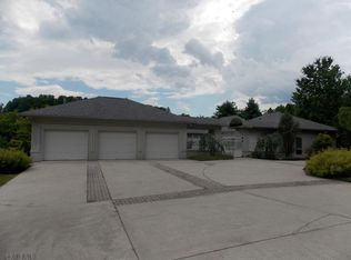 403 Cedar Heights Dr, Duncansville, PA 16635