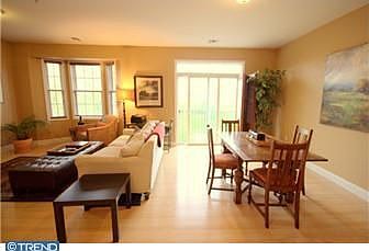 4th image of 136 Bridge St Suite 307