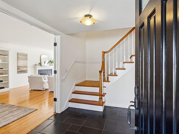 5th image of 108 Twelveoak Hill Drive
