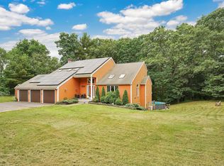 51 Weir St, Glastonbury, CT 06033