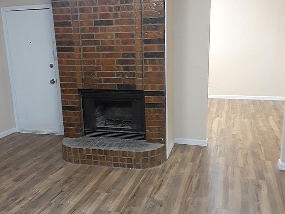 2nd image of 26 Shady Valley Ct