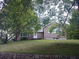 2 Salman St, West Roxbury, MA 02132