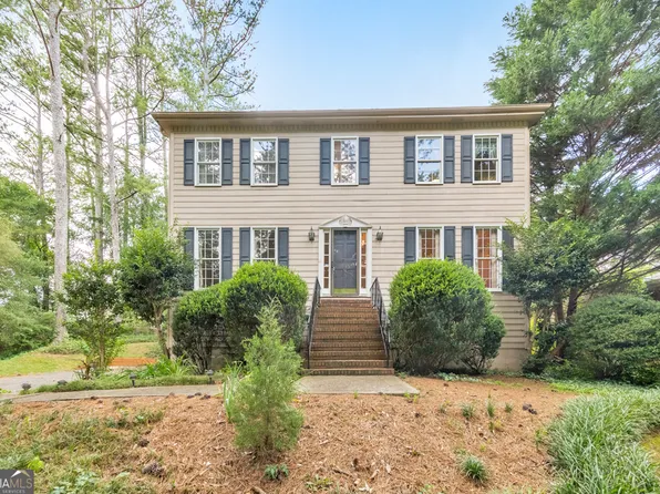 3125 Dogwood Valley Ct NE, Marietta, GA 30068