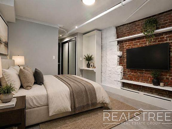 5th image of 670 Eastern Pkwy #1