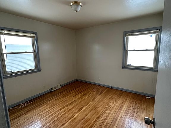 3rd image of 828 Upton Ave N #828