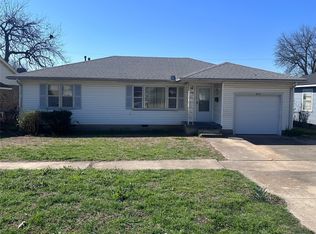 631 W 20th St, Ada, OK 74820