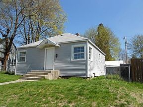 2nd image of 906 N C St