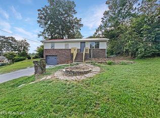 2033 Highland Rd, Maryville, TN 37801