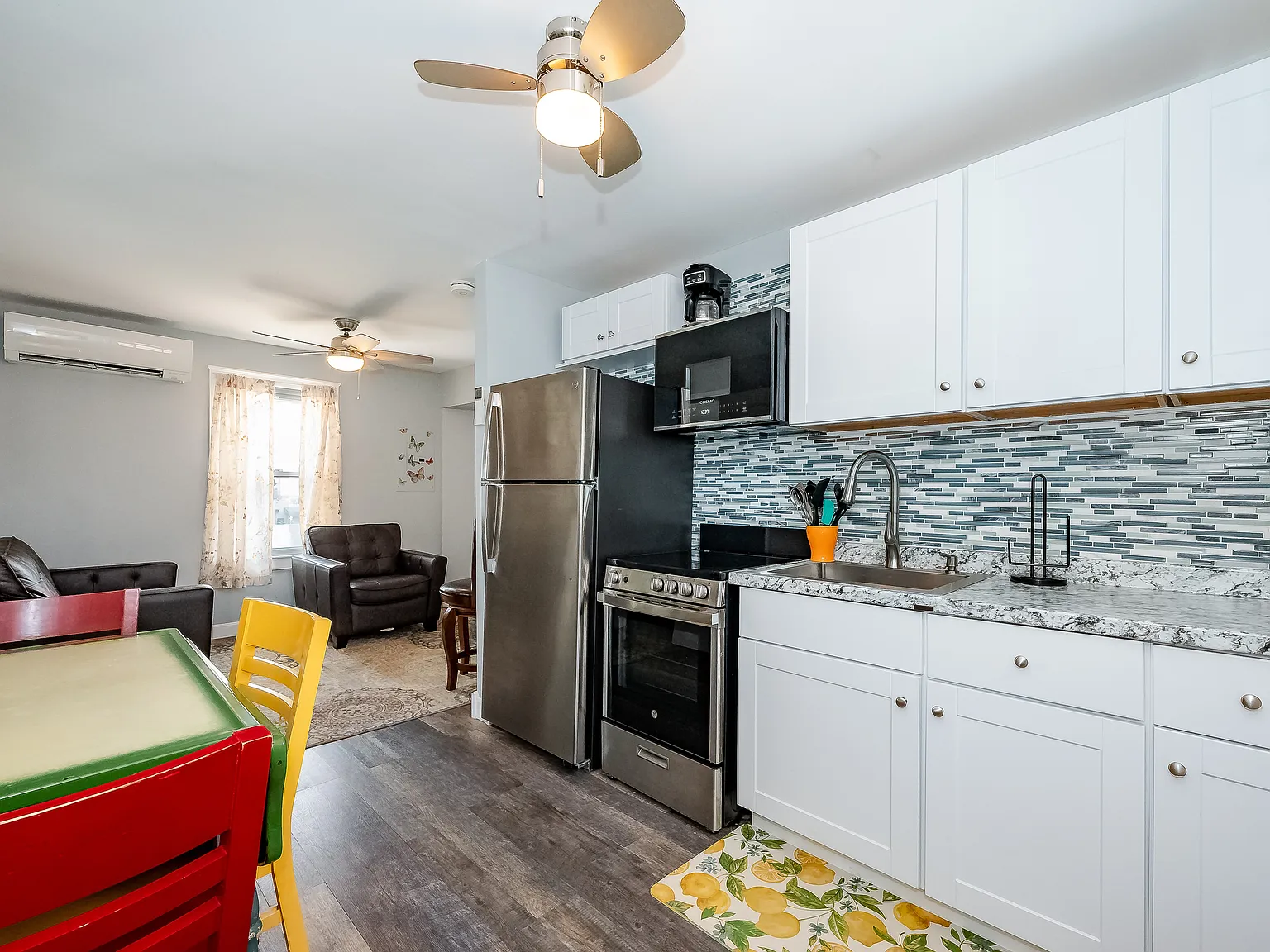 2 bed, 410 sqft, $1,795 — Photo 4