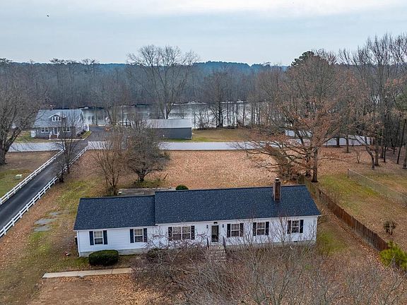 2nd image of 34157 Somerset Rd