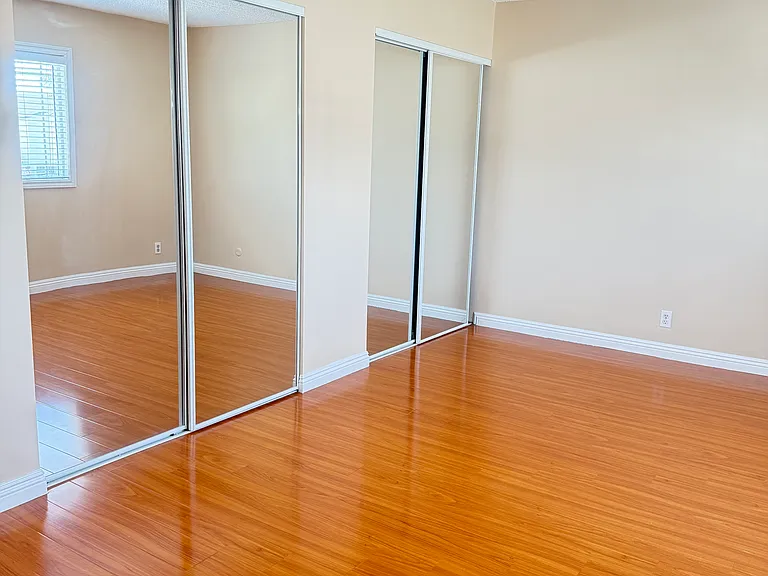 5043 Evergreen Ave — Photo 12