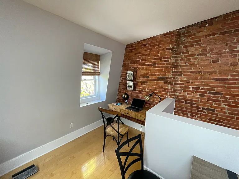 122 W Merrimack St #3 — Photo 3