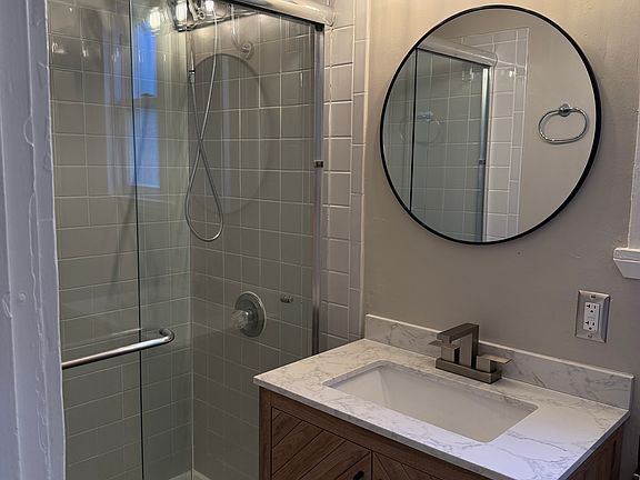 5th image of 1205 Chestnut St #B