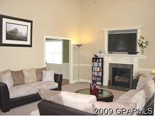 1st image of 634 Savin Ct