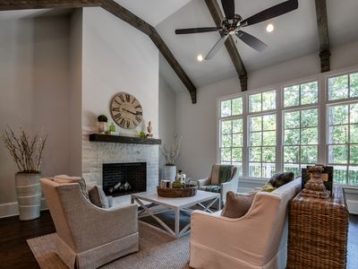 5445 Mount Vernon Pkwy, Sandy Springs, GA, 30327