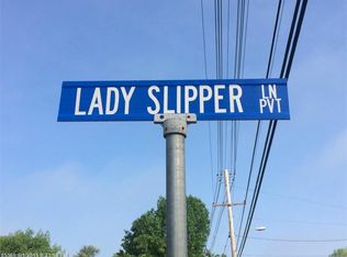 7 Lady Slipper Ln, Kennebunk, ME 04043