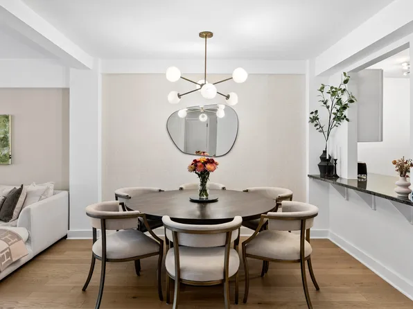 40 East 9th Street image 7 of 16