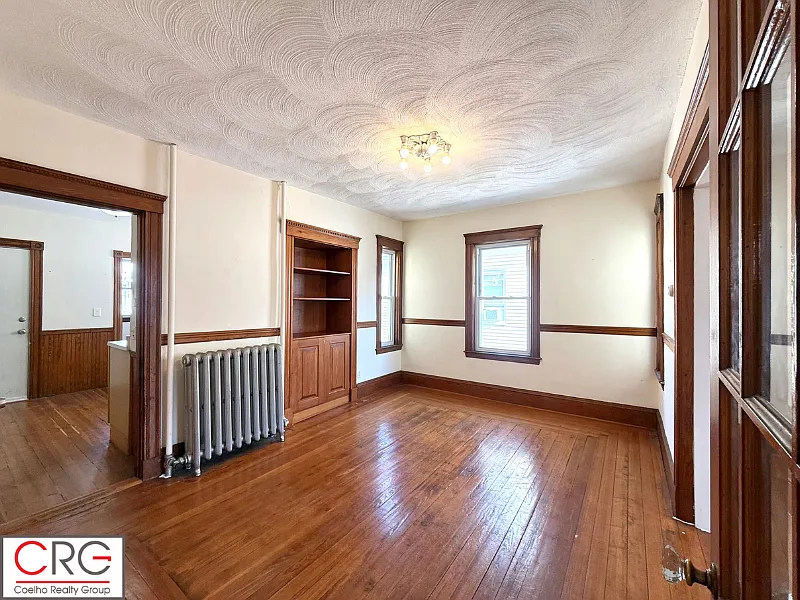 3 bed, 1.5 bath, 1600 sqft, $3,750 — Photo 2