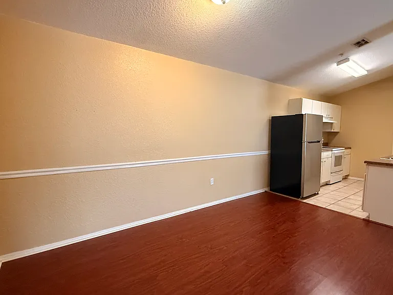 16381 Enclave Village Dr — Photo 4