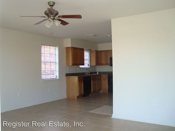 3rd image of 8530 Deerfield Dr