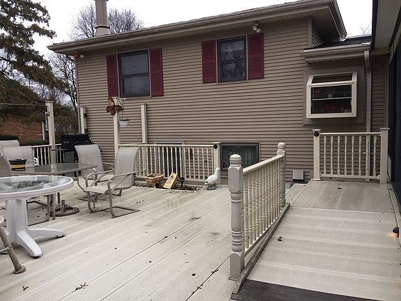 5th image of 158 Esther Cir