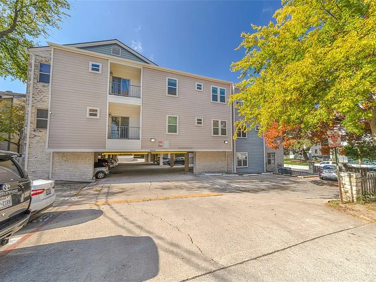 2414 Longview St #306 — Photo 9