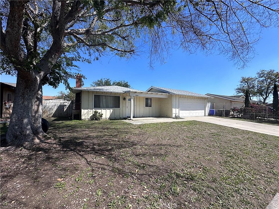 1st image of 9561 Almeria Ct