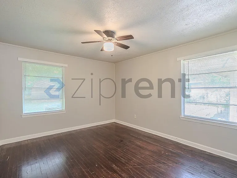 5818 Glenhurst Dr — Photo 19