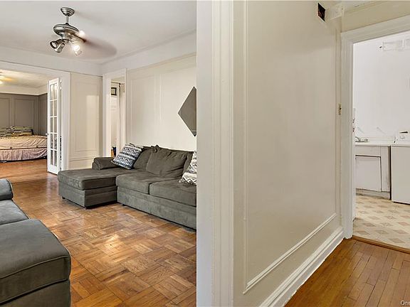 5th image of 1976 Lafontaine Ave APT 5A