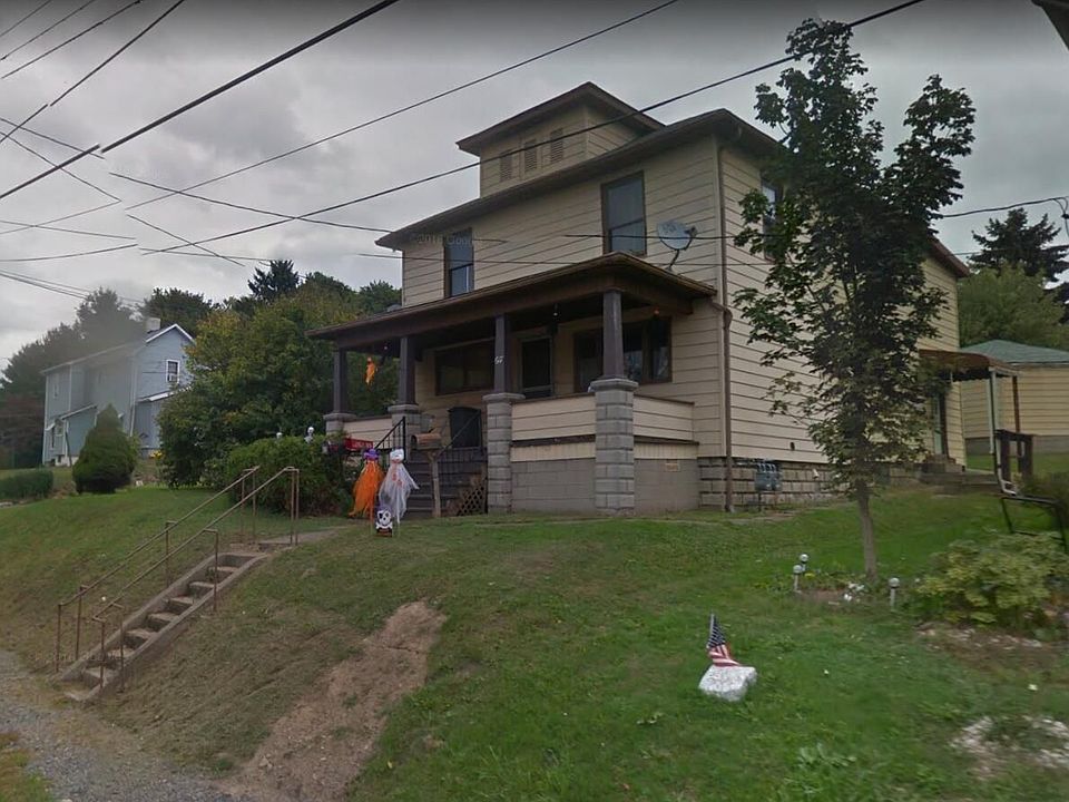 2nd image of 617 Forrest St