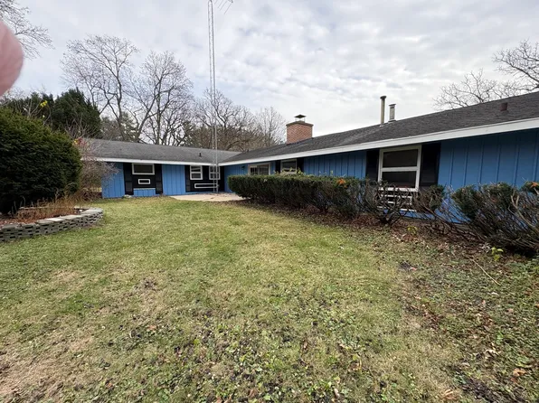 10591 E Kyte Rd, Rochelle, IL 61068