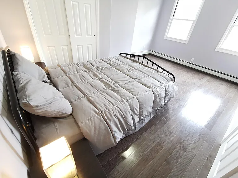 76 Storms Ave #2 — Photo 35