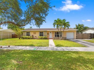 9364 SW 184th Ter, Cutler Bay, FL 33157