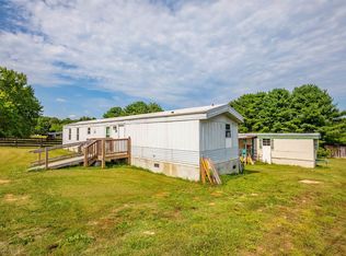 1563 Mitchells Xrds, Hillsville, VA 24343