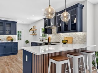 19 High St #2, Somerville, MA 02144