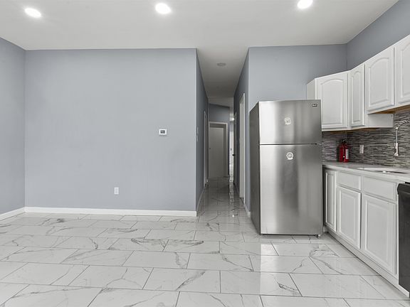 5th image of 336 Ege Ave Floor 1