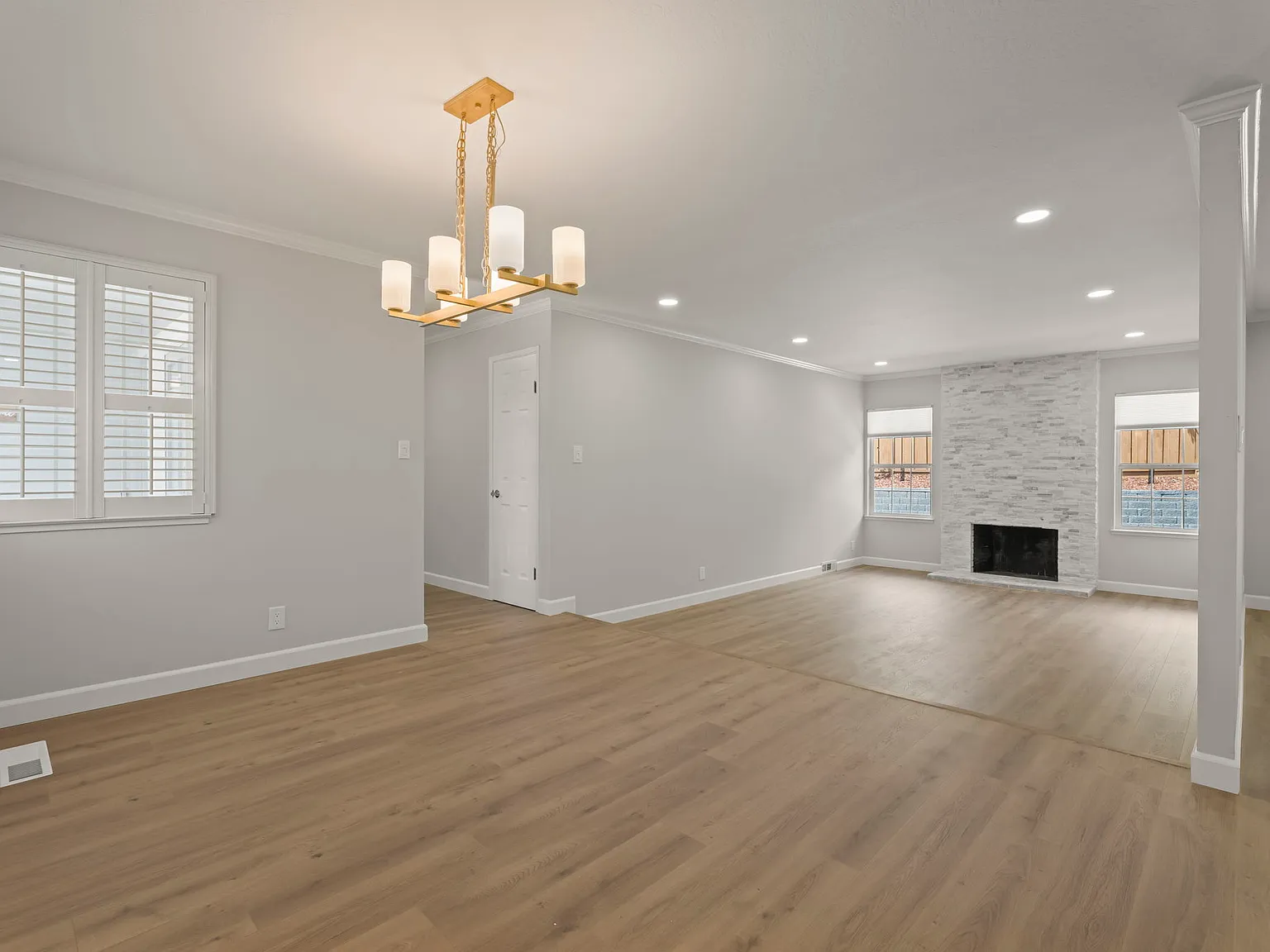 4 bed, 1911 sqft, $5,195 — Photo 4